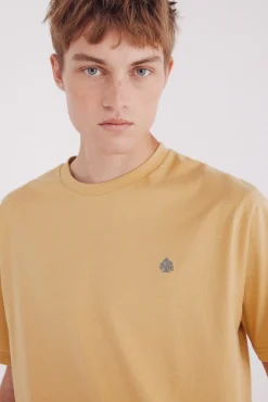 Camiseta básica com gola redonda