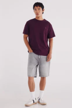 Camiseta básica com gola redonda
