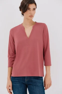 Camiseta básica decote mandarim