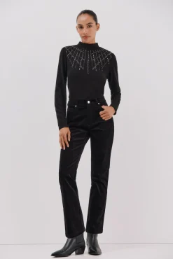 Camiseta com detalhe de strass