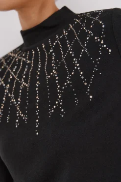 Camiseta com detalhe de strass