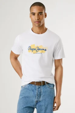 Camiseta de manga curta com logo e estampado frontal.