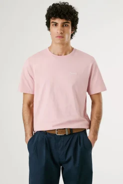 Camiseta de manga curta com logo bordado.