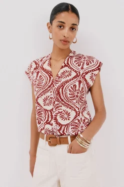 Camiseta estampada com decote em bico franzido