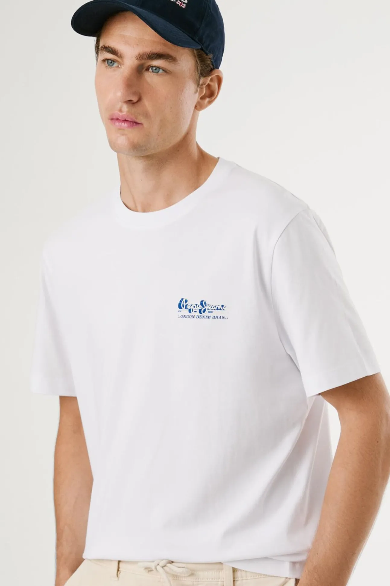 Camiseta estampada com logotipo de corte regular