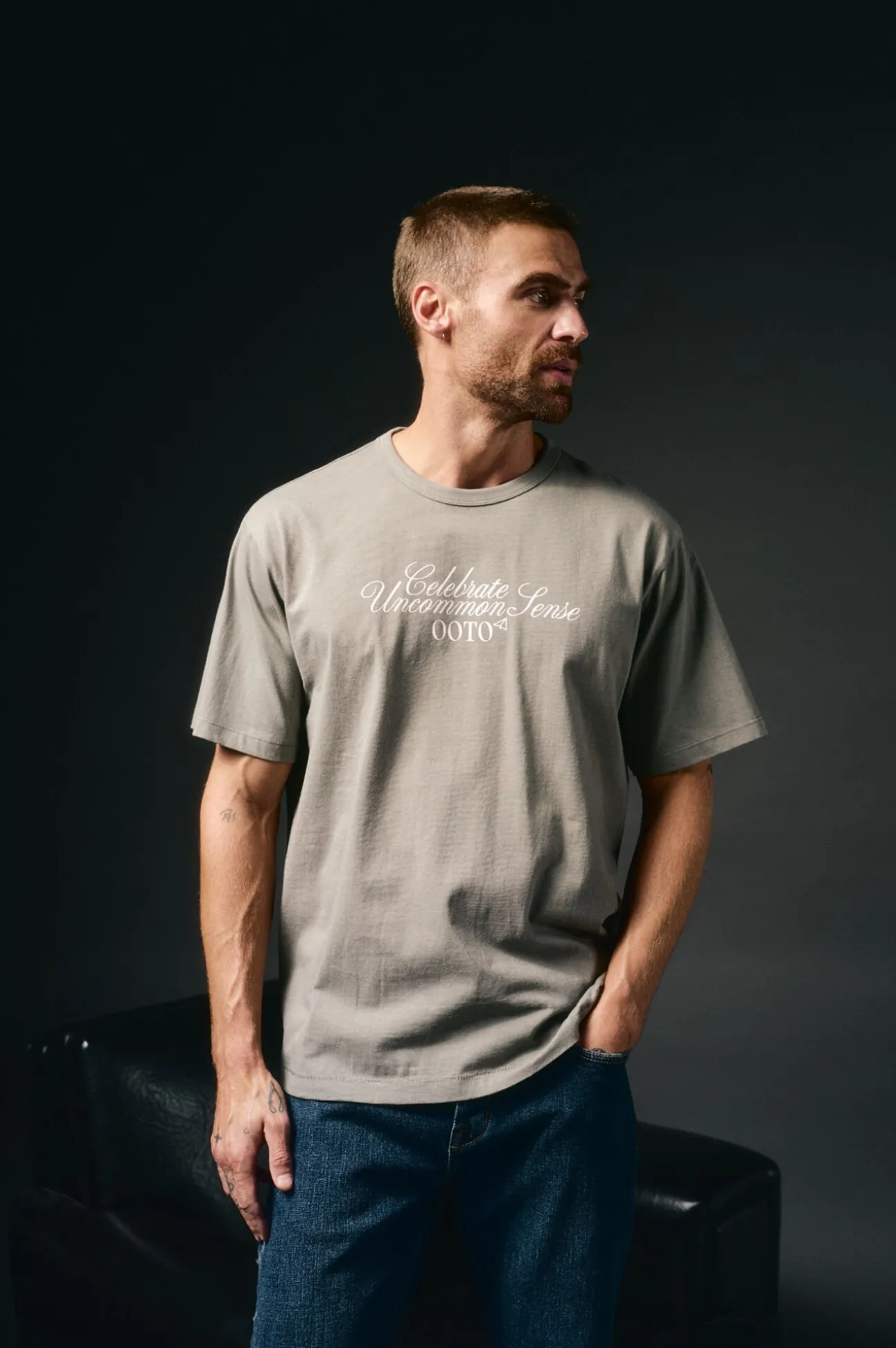 Camiseta gráfica lavada