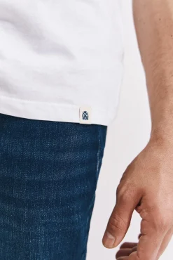 Camisola básica com bolso