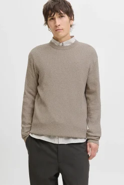 Camisola básica com gola redonda
