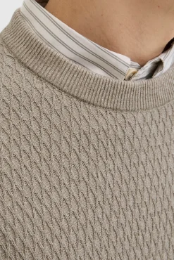 Camisola básica com gola redonda