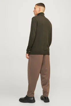 Camisola básica de gola alta