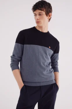 Camisola básico com blocos de cores