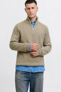 Camisola com gola