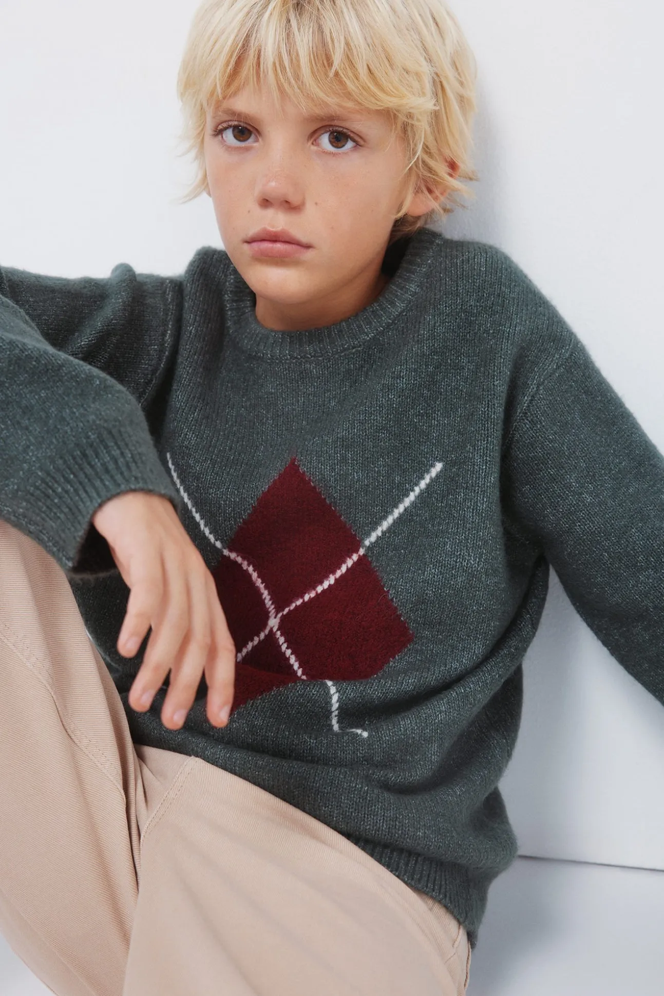 Camisola cáqui com estampa de diamantes para meninos