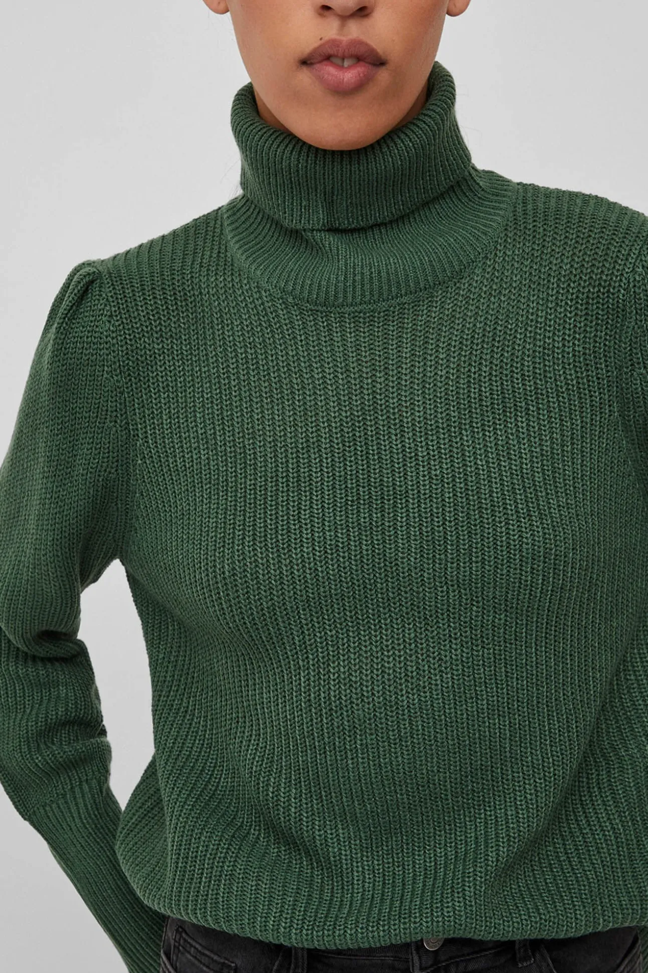 Camisola de gola alta canelado