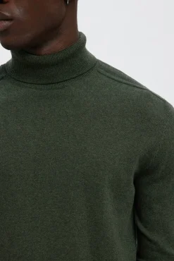 Camisola de gola de algodão orgânico