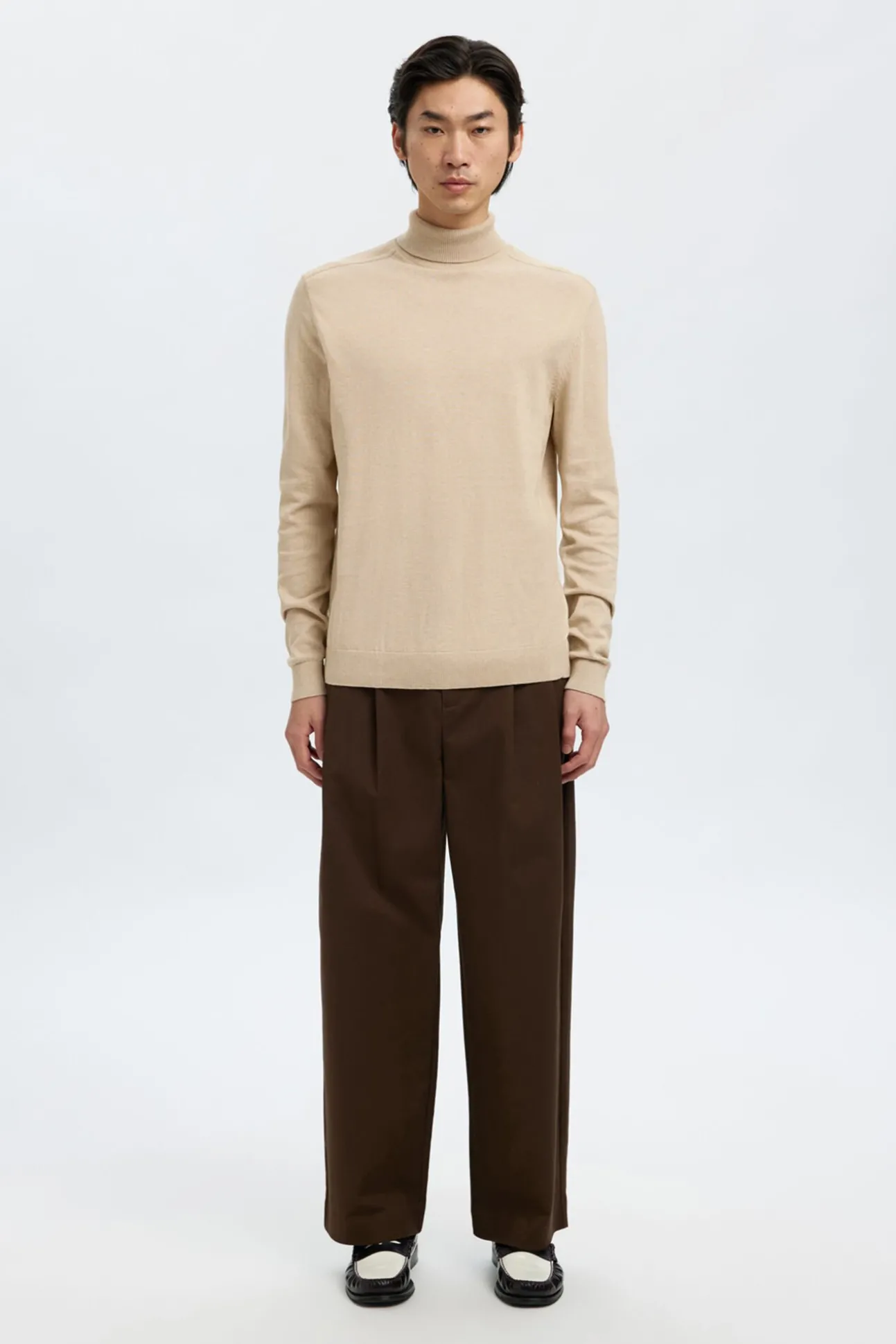 Camisola de gola de algodão orgânico