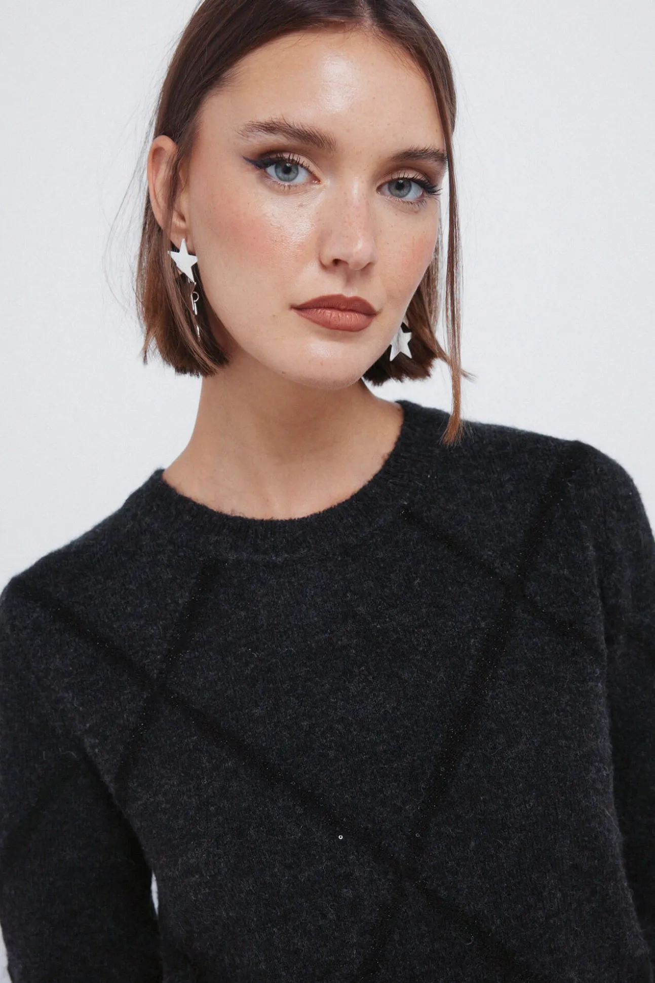 Camisola de lantejoulas com diamantes