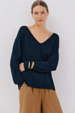 Camisola de malha decote bico