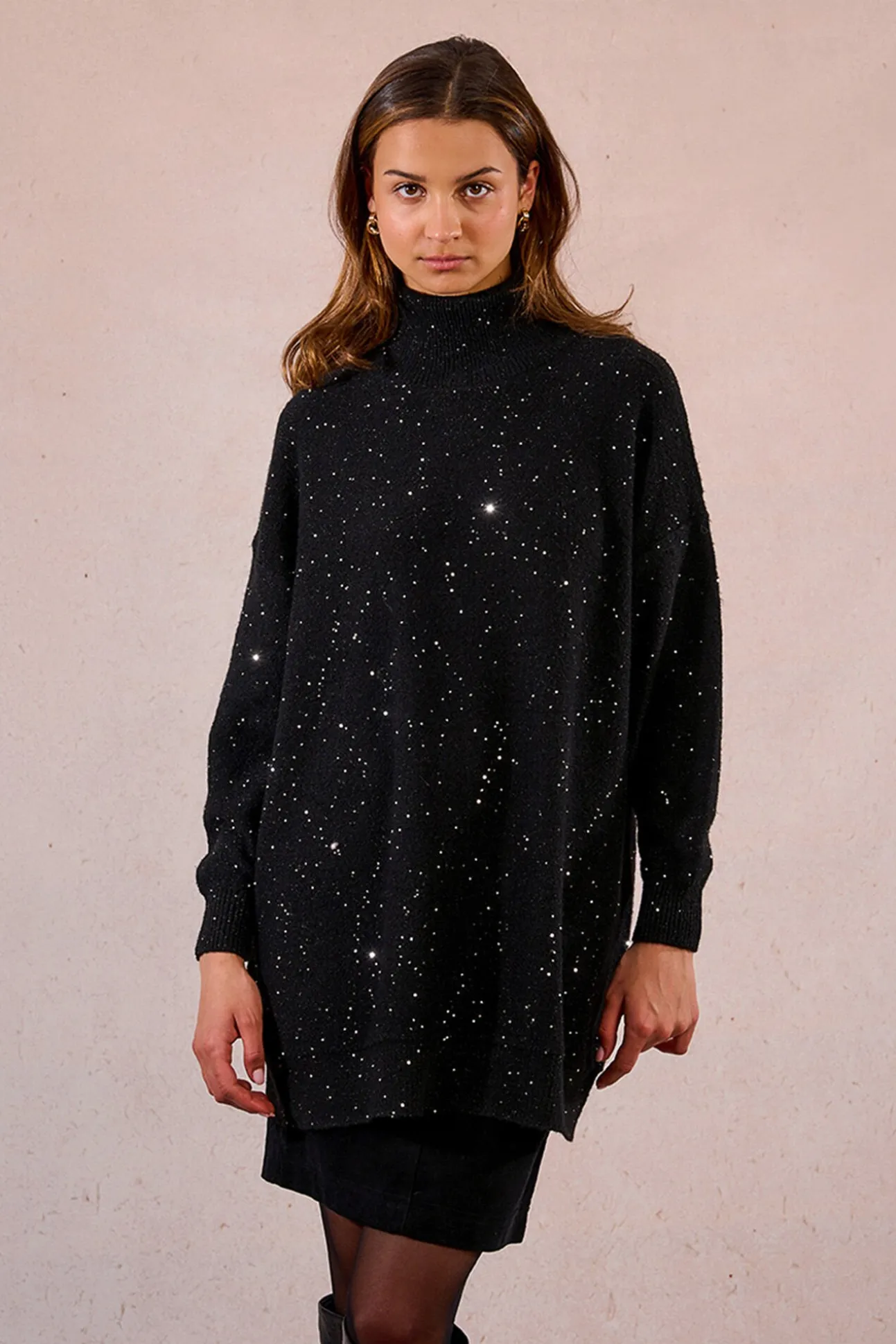 Camisola de manga comprida com miçangas brilhantes