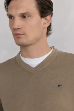 Camisola gola em bico