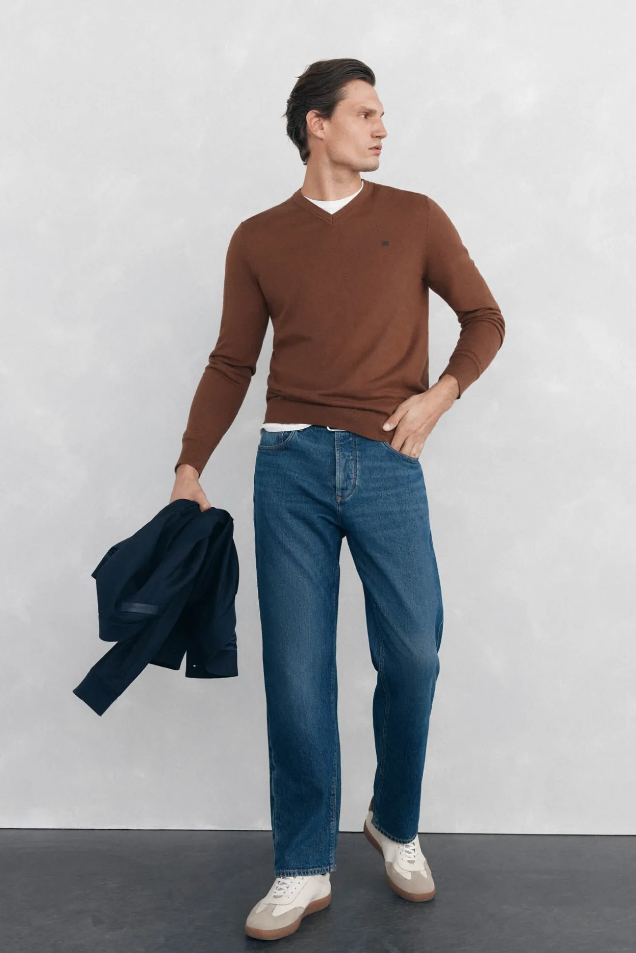 Camisola gola em bico