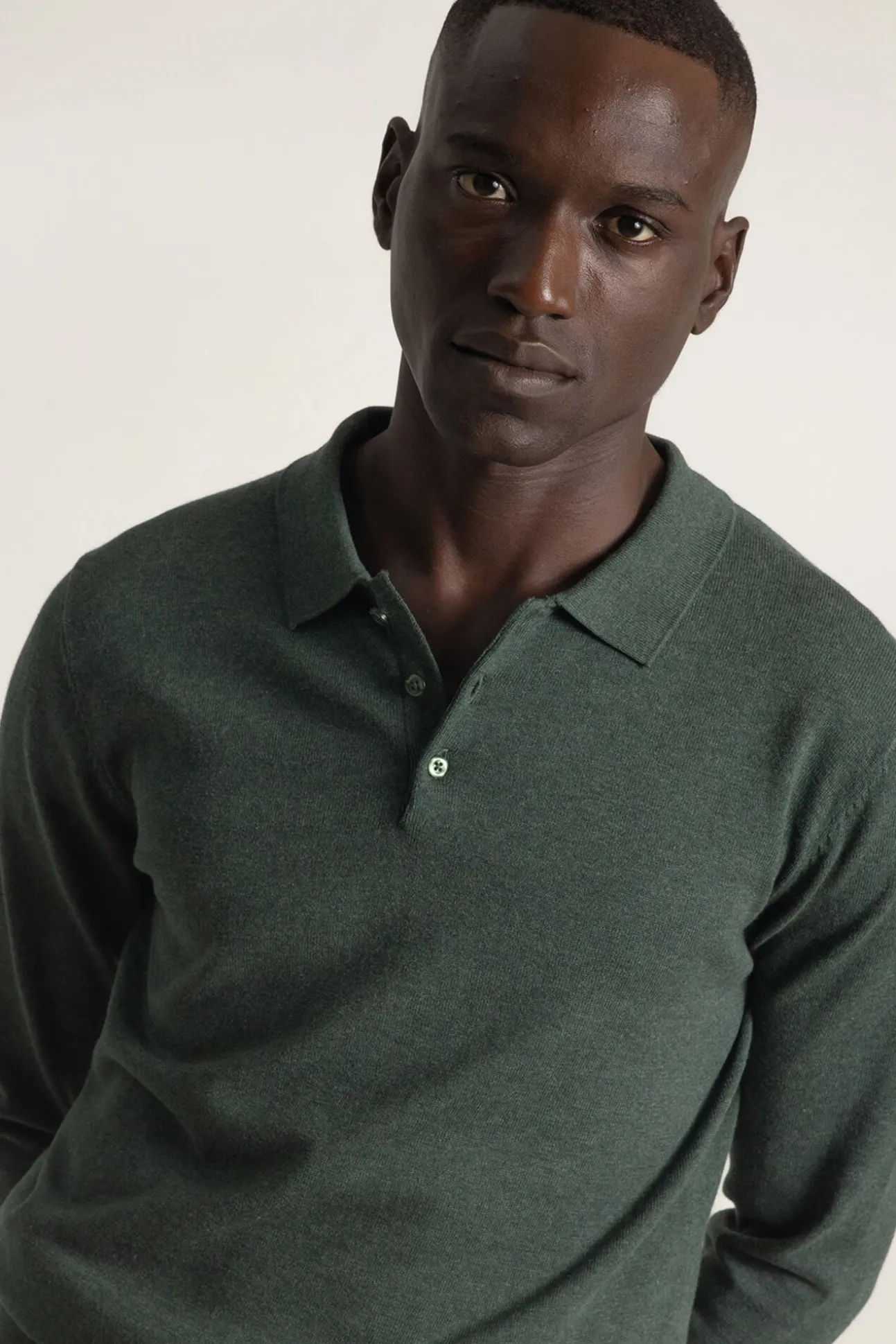 Camisola gola em bico algodão
