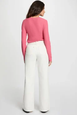Camisola justo com gola em V
