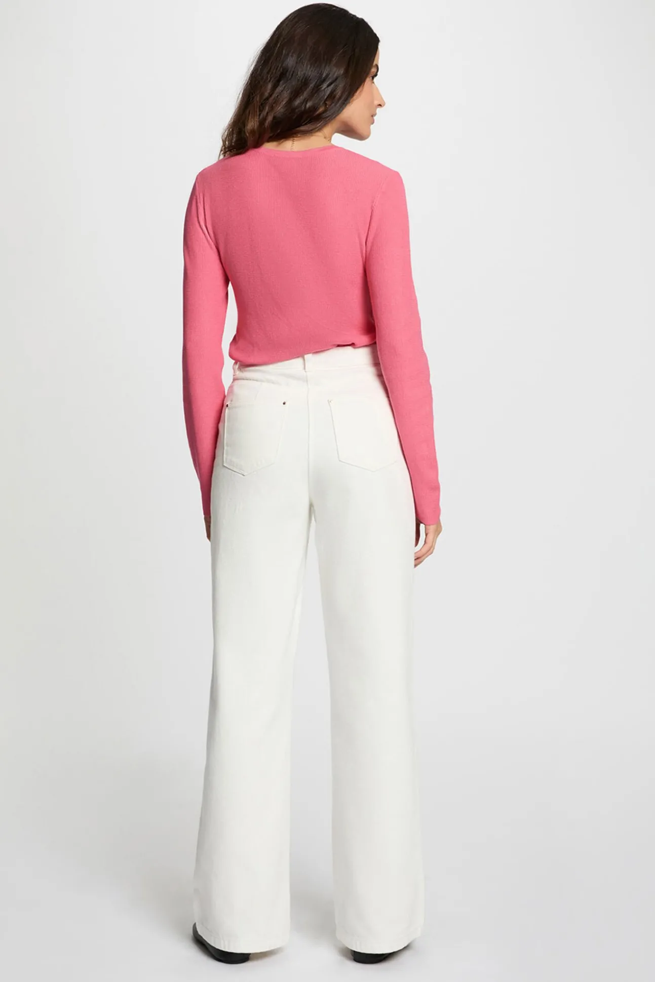 Camisola justo com gola em V