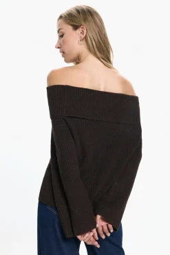 Camisola ombro a ombro