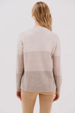 Camisola suave com franjas