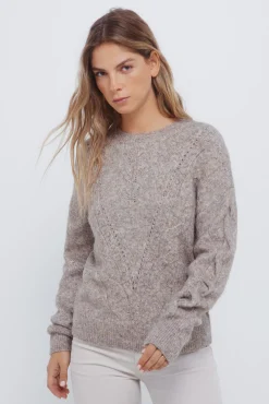 Camisola trançado em V