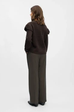 Camisola vazado com babados