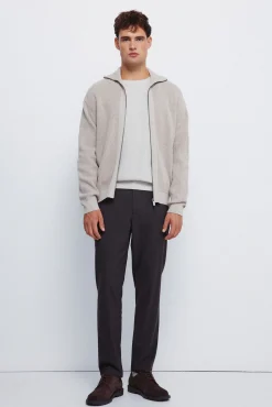 Cardigan com casaco de malha