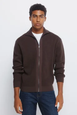 Cardigan com casaco de malha