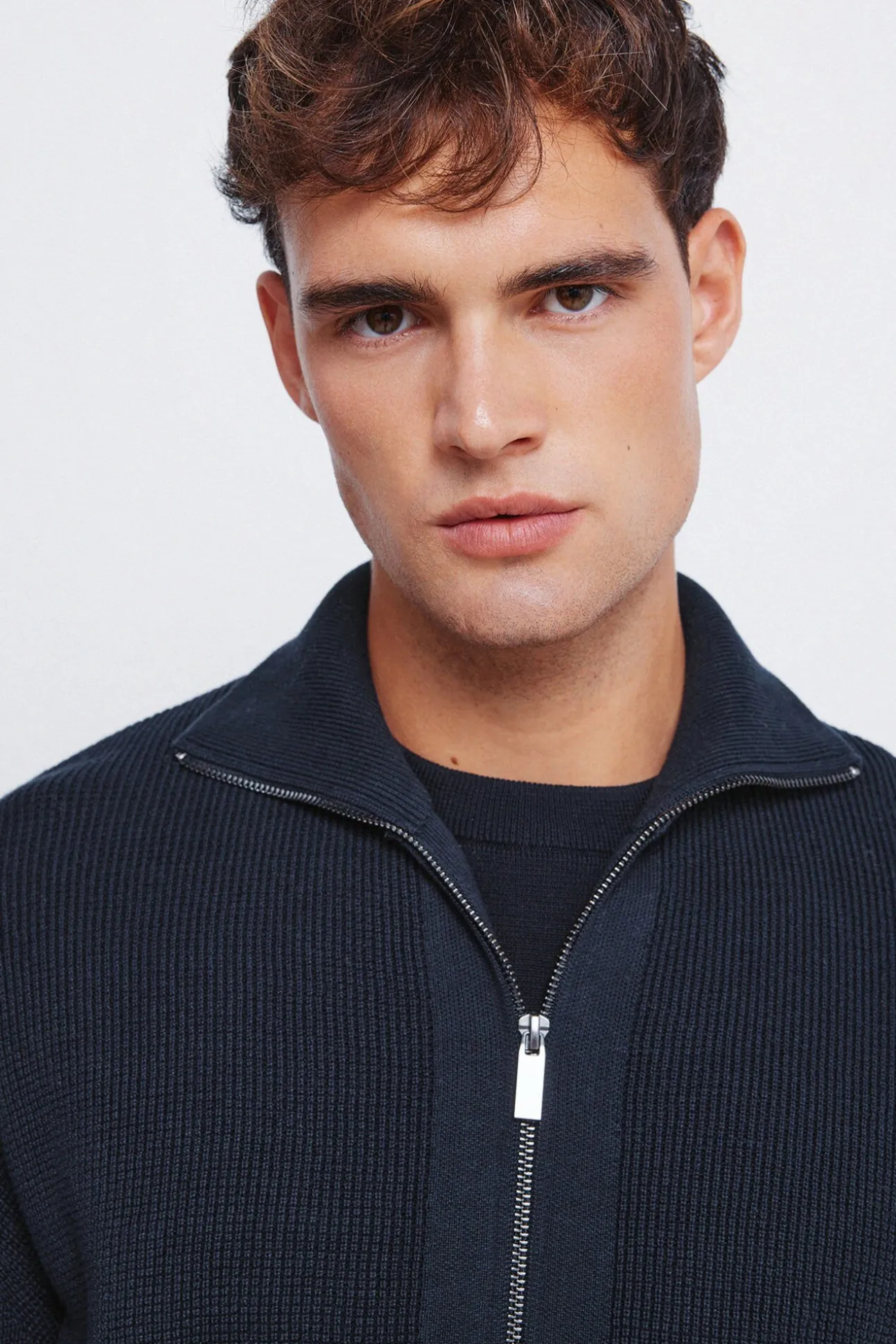 Cardigan com casaco de malha