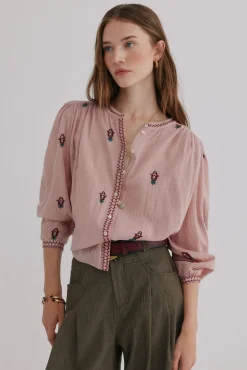 Carina. Blusa bordada