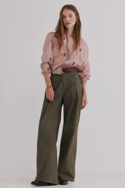 Carina. Blusa bordada