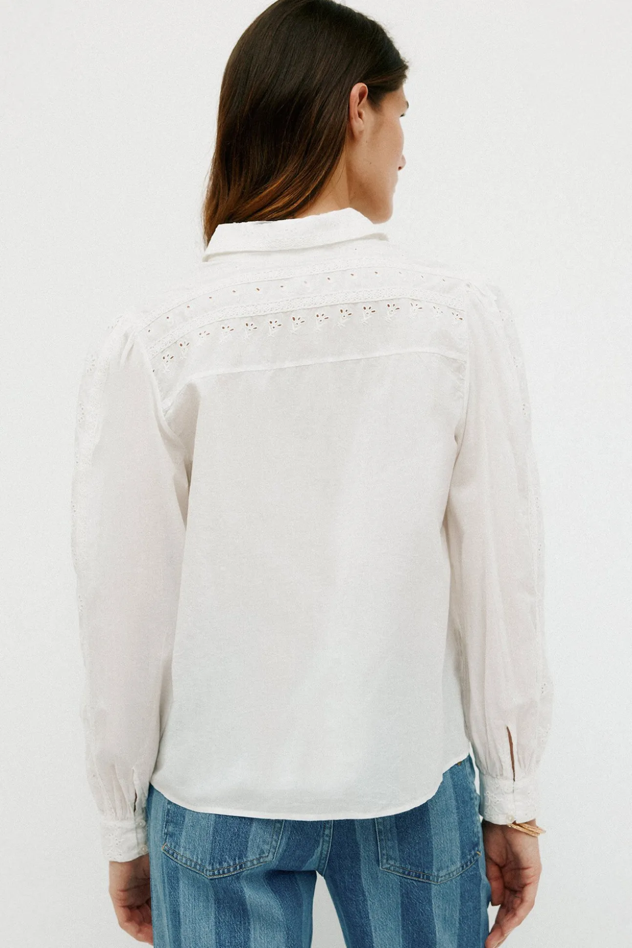Carmen. Blusa minimalista