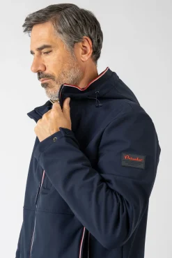 Casaco softshell com capuz
