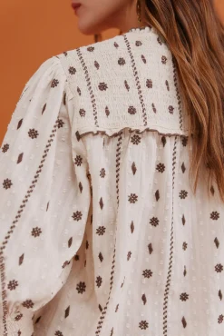 Catalina. Blusa com cintado = entallado