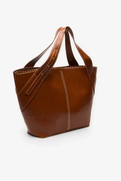 Cesta com costura