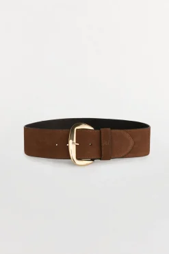 Cinto largo de pele com fivela oval