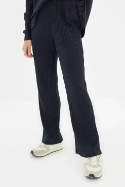 Conjunto de pijama com capuz canelado