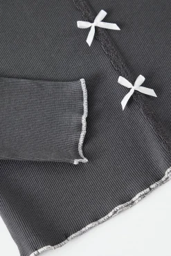 Conjunto de pijama de algodão canelado com detalhes de renda