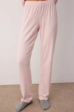 Conjunto de pijama de inverno em malha com gola em V rosa
