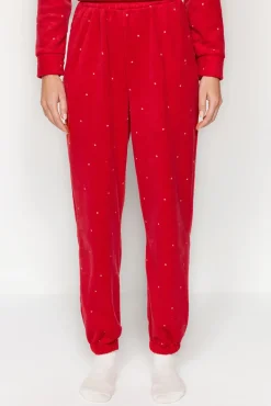 Conjunto de pijama de inverno de bolinhas com bolinhas vermelhas