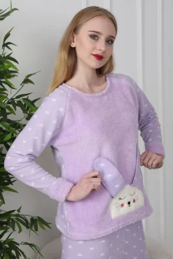 Conjunto de pijama de polar com corações na cor lilás