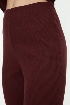 Conjunto de pijama de veludo cotelê bordô