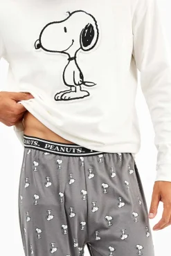 Conjunto de pijama masculino com estampado do Snoopy