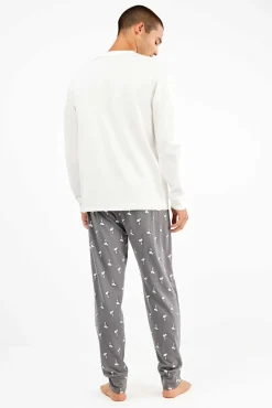 Conjunto de pijama masculino com estampado do Snoopy